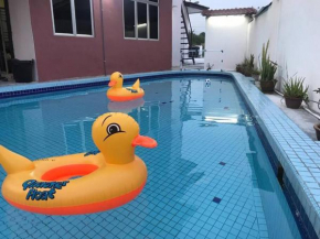 Bungalow with Private pool at Kajang Sg Chua